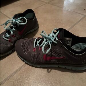 Nike Free 5.0 Sneakers